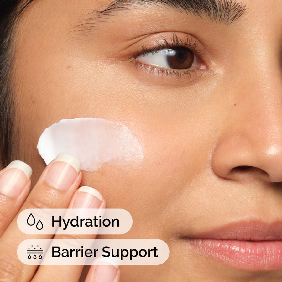 natural-moisturizing-factors-ha-o2 ord-natural-moisturizing-factors-ha-model-application-with-benefits.jpg