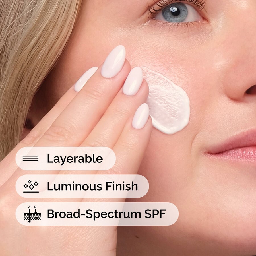 uv-filters-spf-45-serum-u5 uv-filters-spf-45-serum-model-application-with-benefits.jpg
